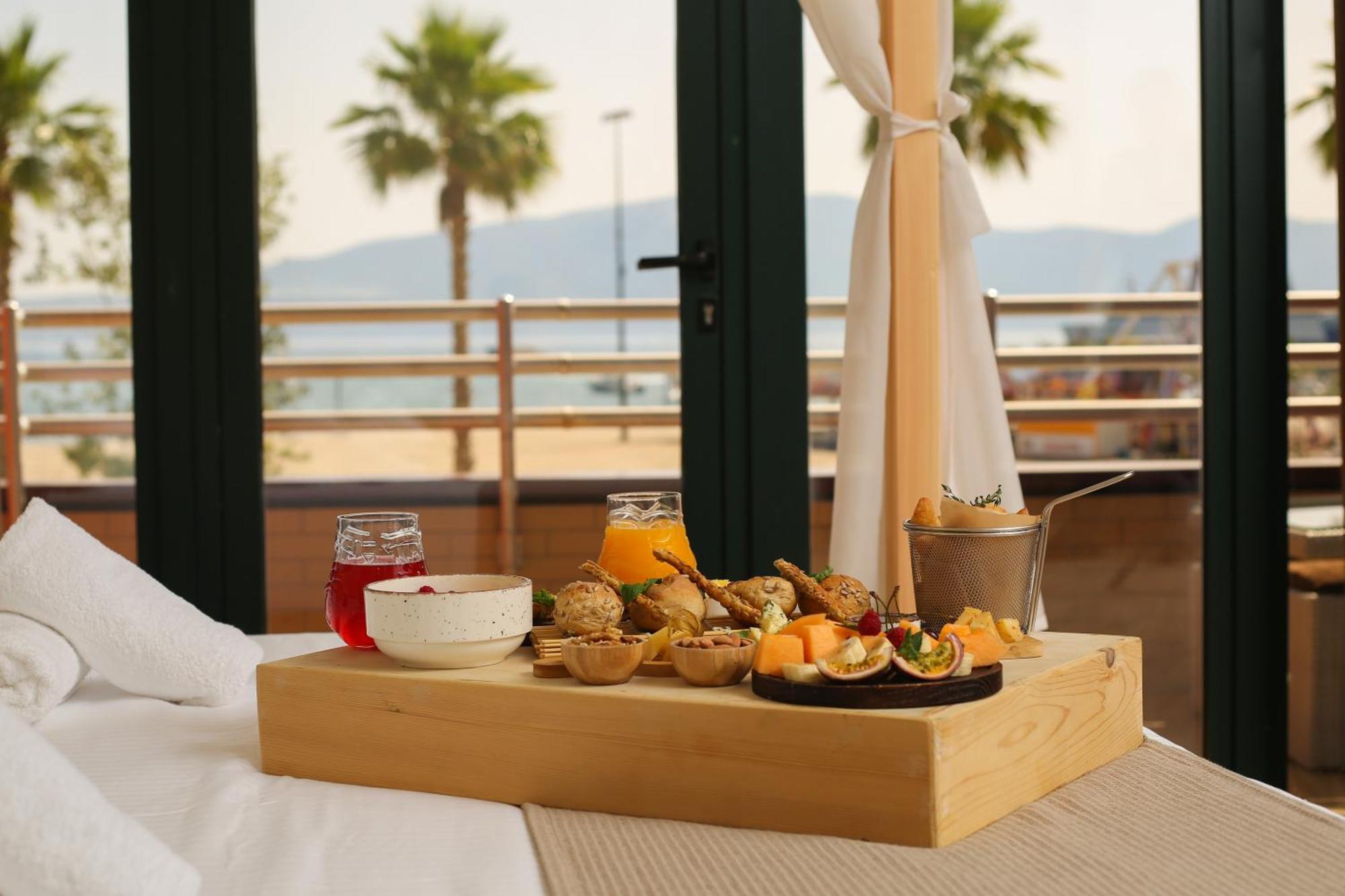 Hotel Brooklyn Vlorë מראה חיצוני תמונה